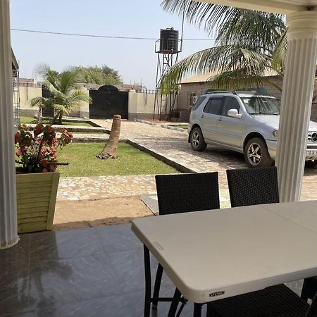 Faith And Grace Guest House Lamin Beretto Екстериор снимка