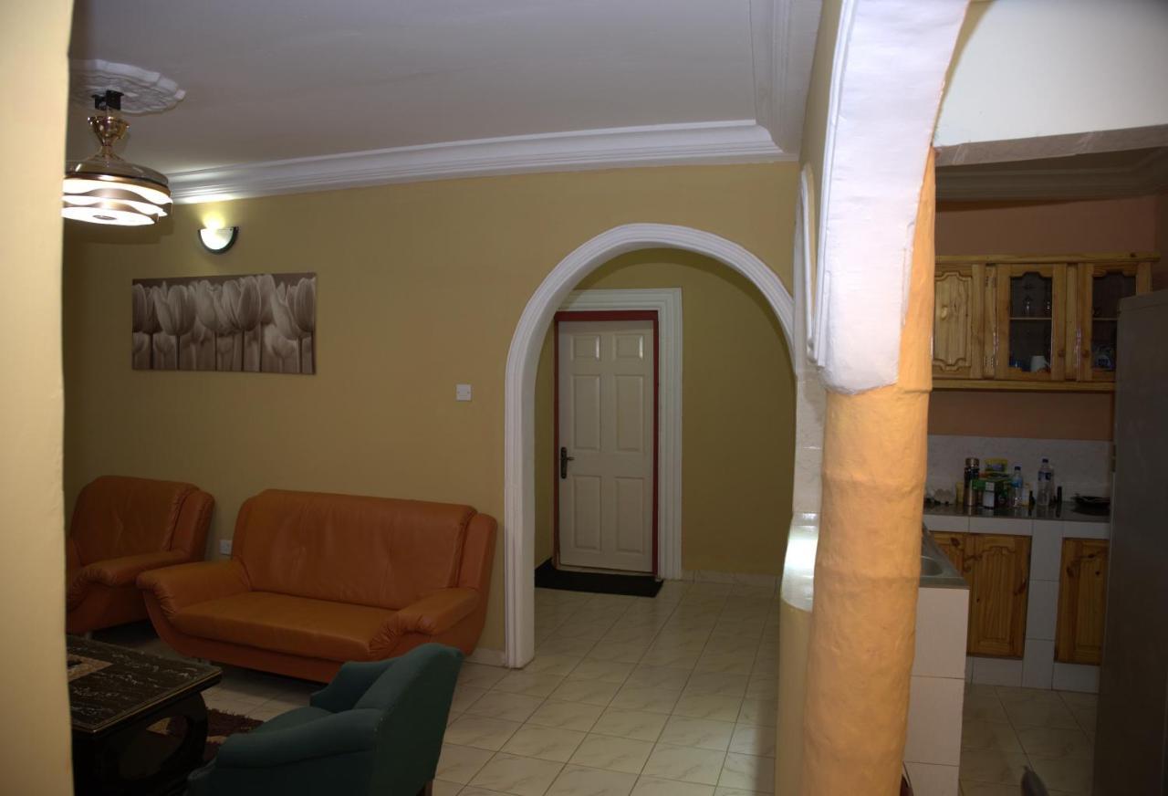 Faith And Grace Guest House Lamin Beretto Екстериор снимка