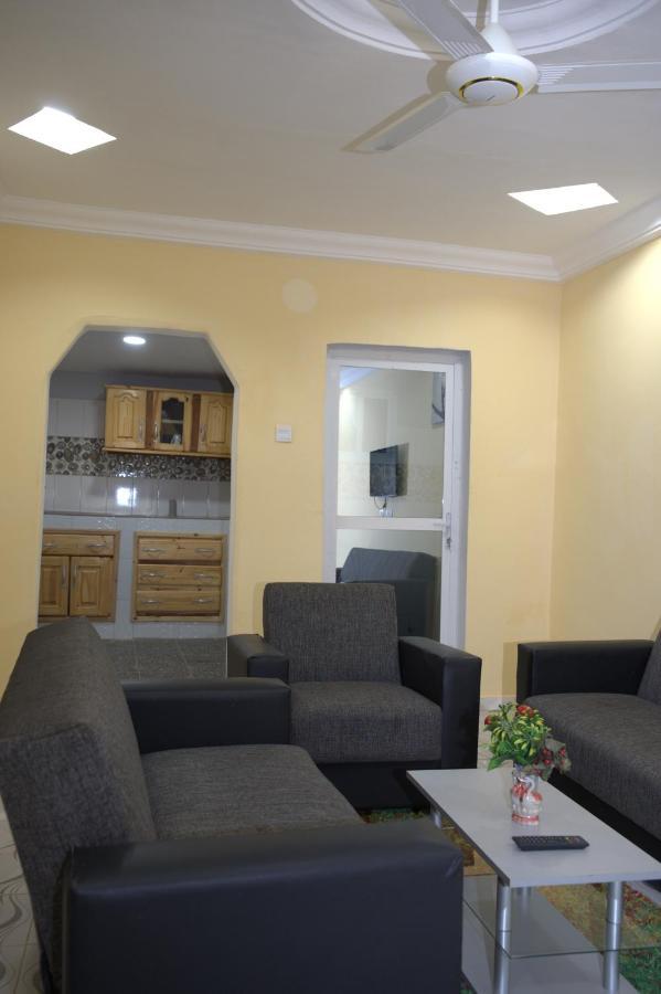 Faith And Grace Guest House Lamin Beretto Екстериор снимка
