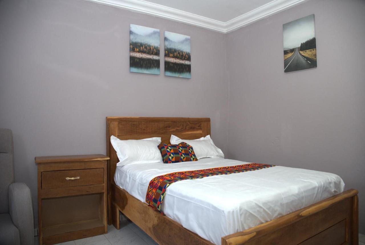 Faith And Grace Guest House Lamin Beretto Екстериор снимка