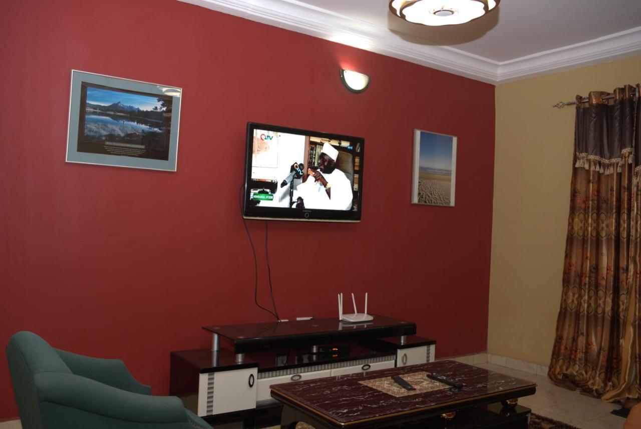 Faith And Grace Guest House Lamin Beretto Екстериор снимка
