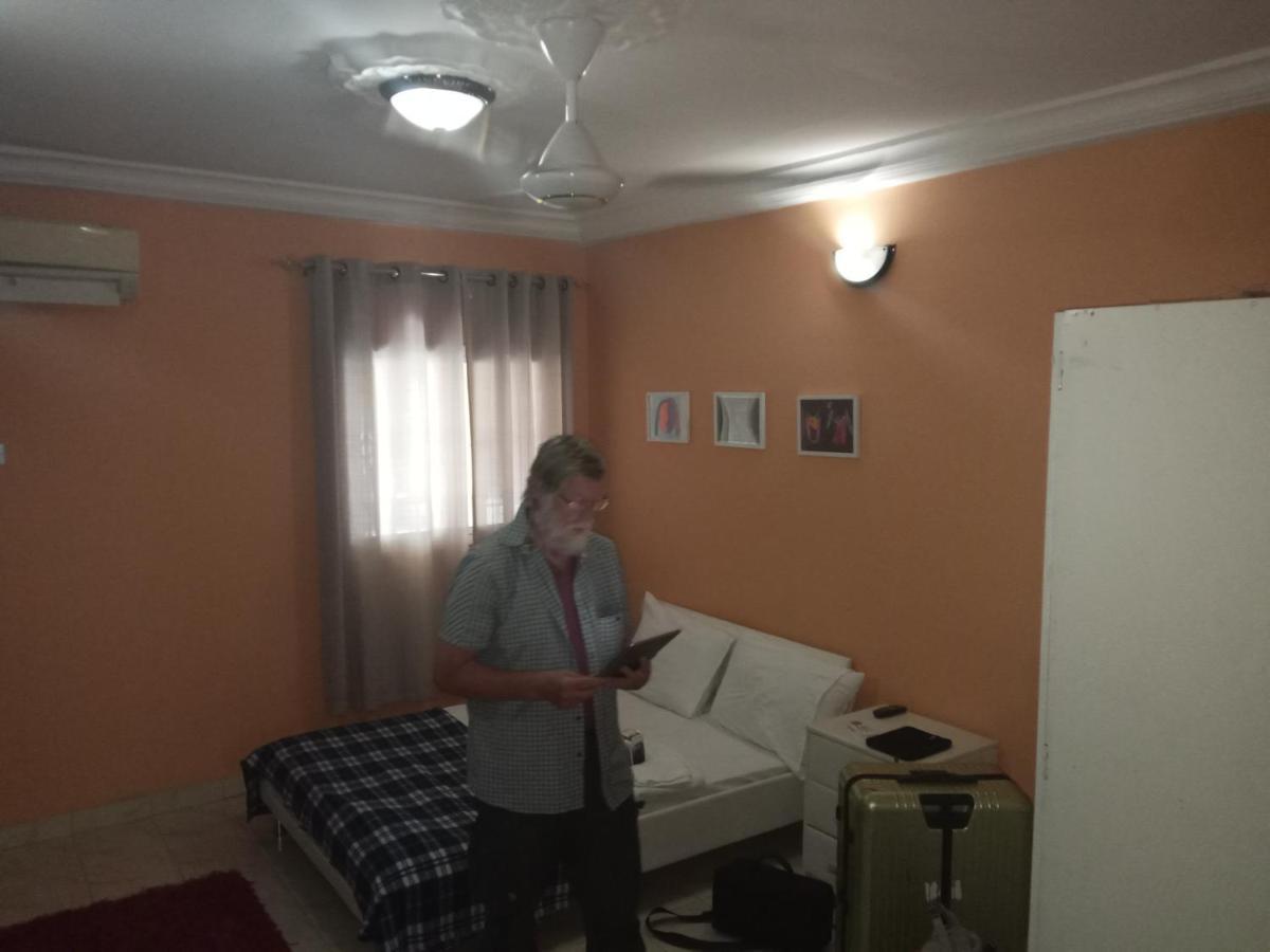 Faith And Grace Guest House Lamin Beretto Екстериор снимка