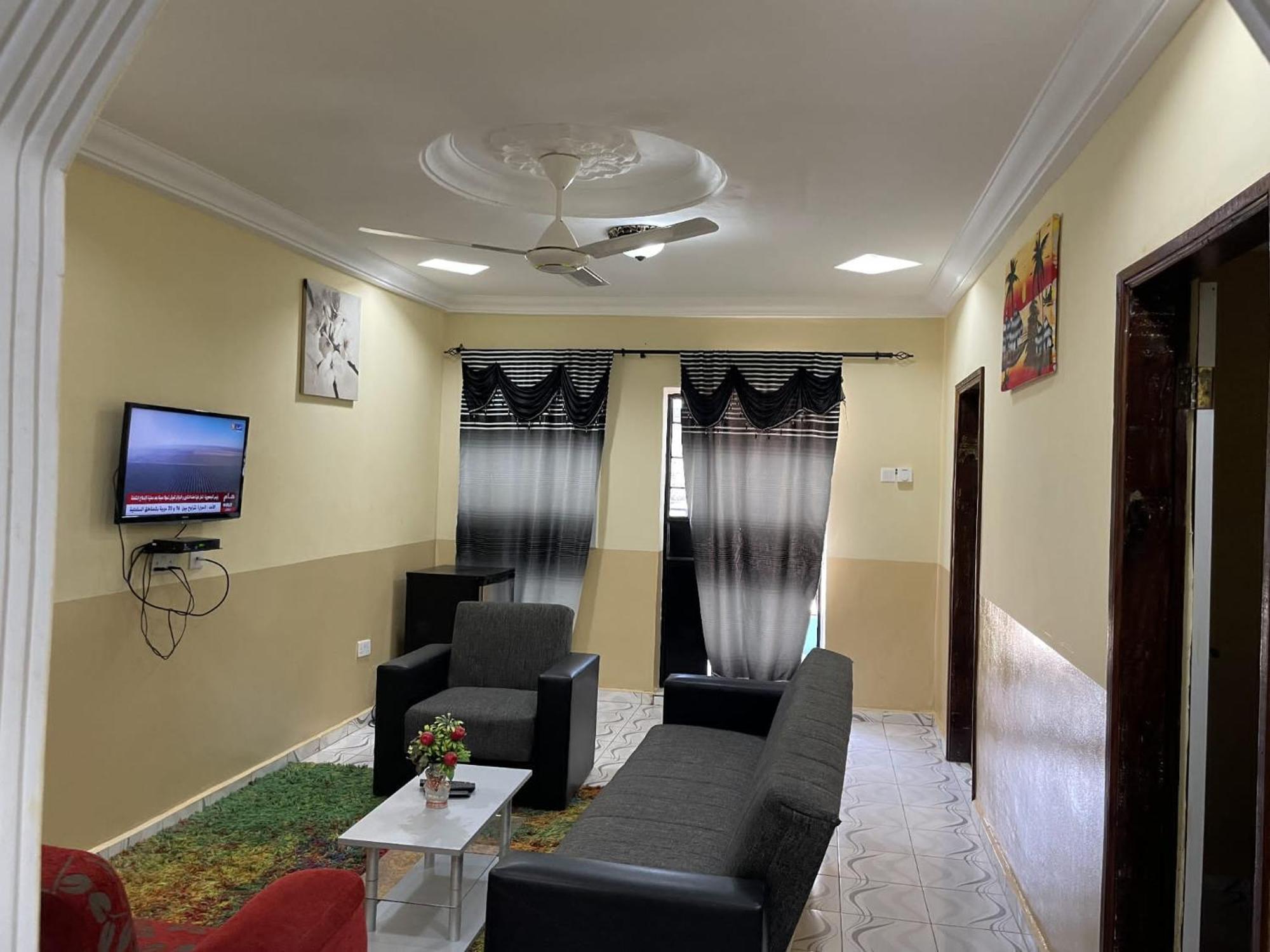 Faith And Grace Guest House Lamin Beretto Екстериор снимка