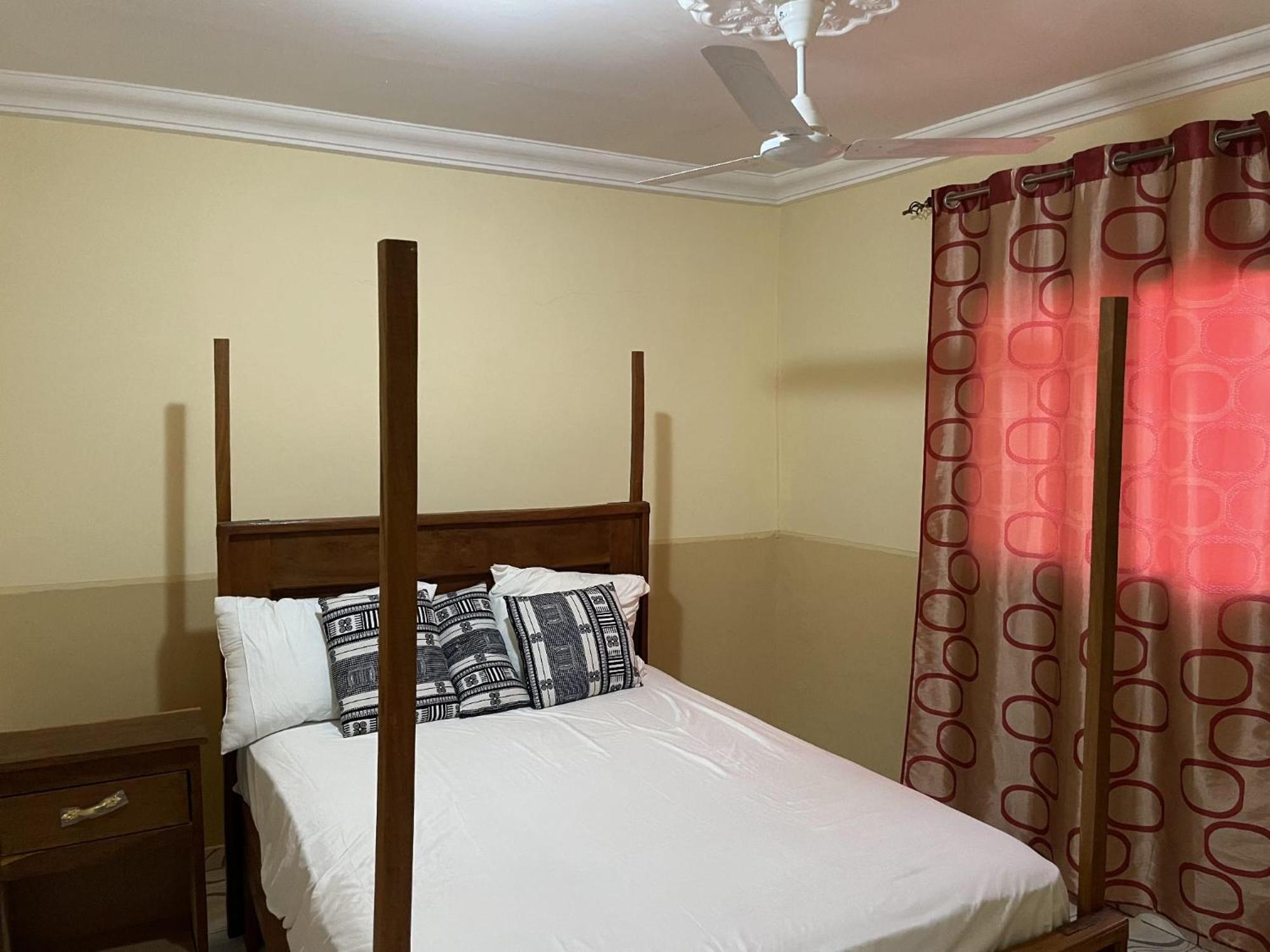 Faith And Grace Guest House Lamin Beretto Екстериор снимка