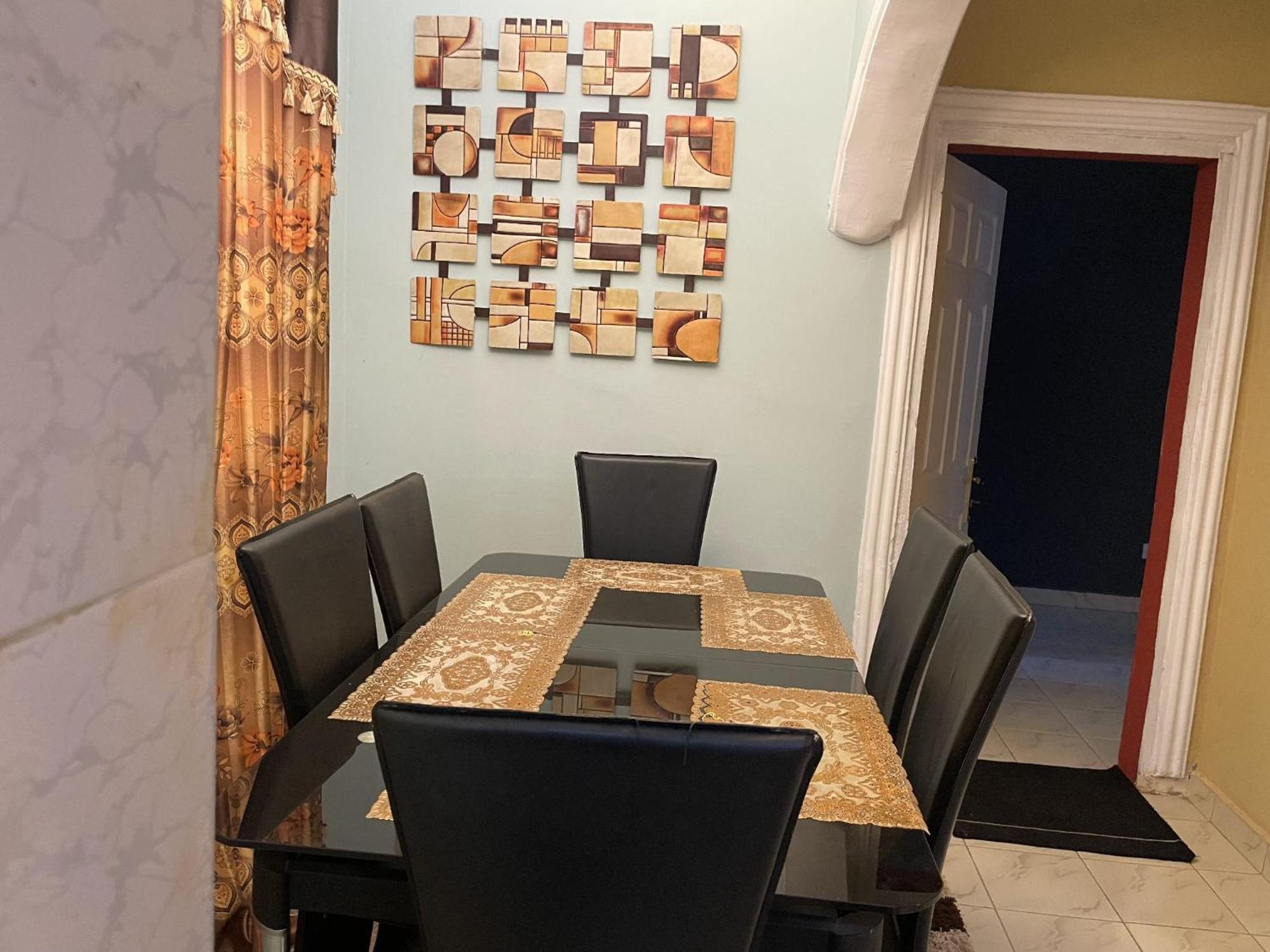 Faith And Grace Guest House Lamin Beretto Екстериор снимка