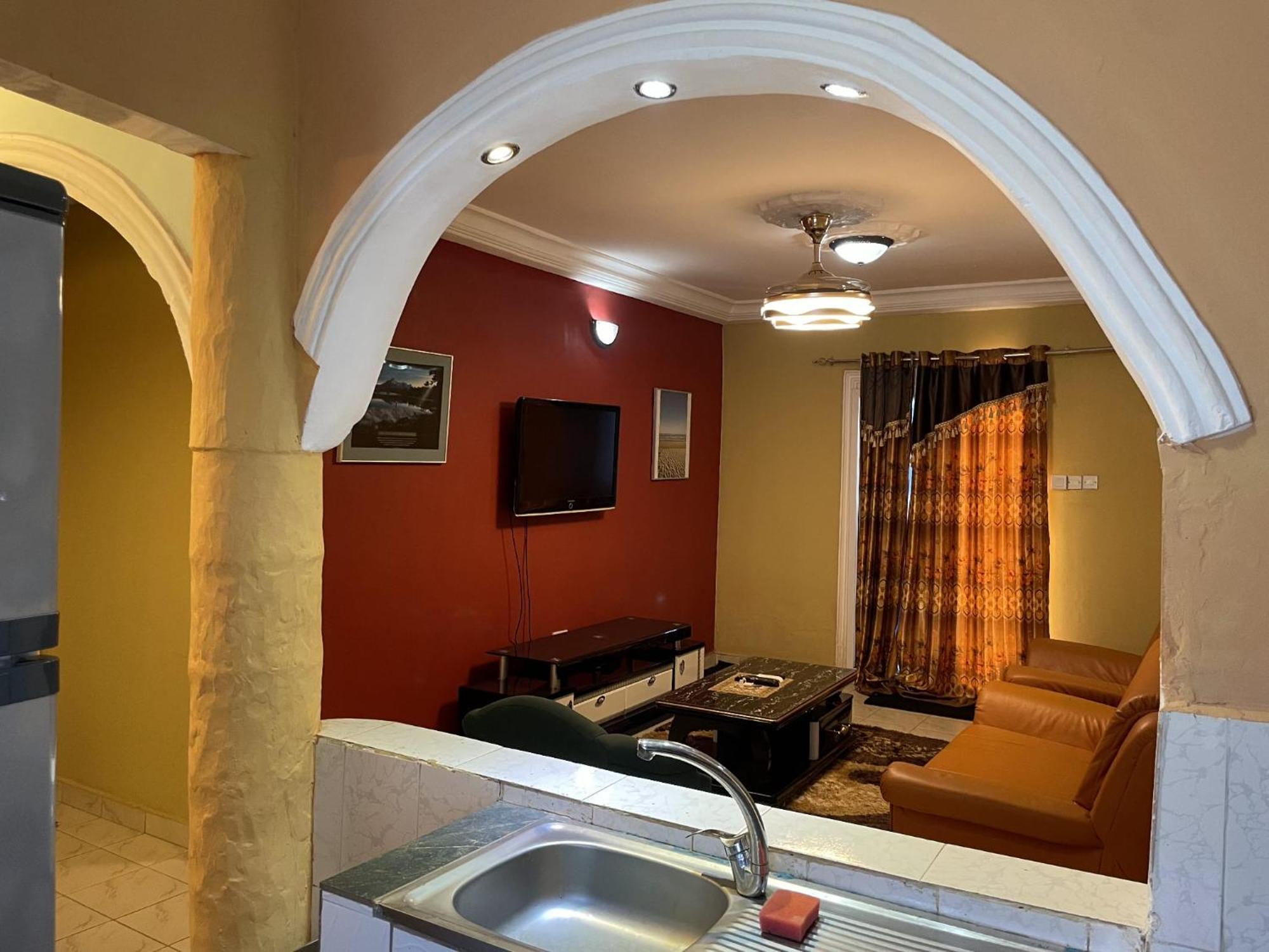 Faith And Grace Guest House Lamin Beretto Екстериор снимка